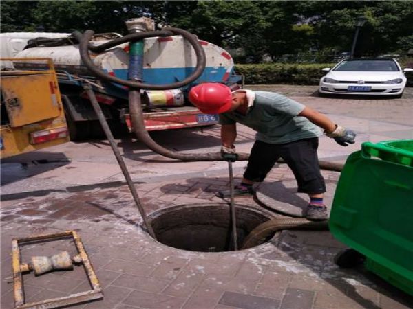 浙江管道疏通器怎么通马桶（怎么用管道疏通器通马桶）